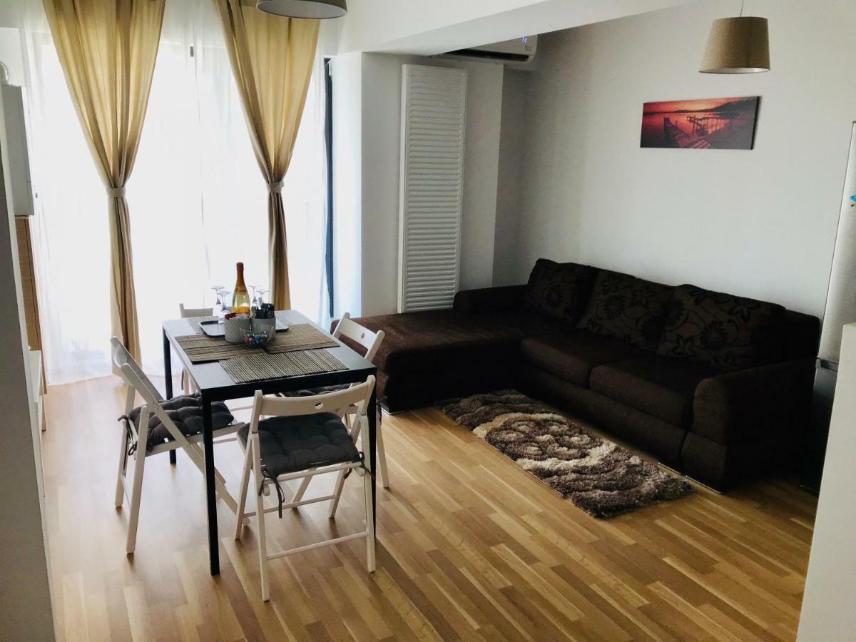 Appartement Apartament Cristina à Mamaia Extérieur photo