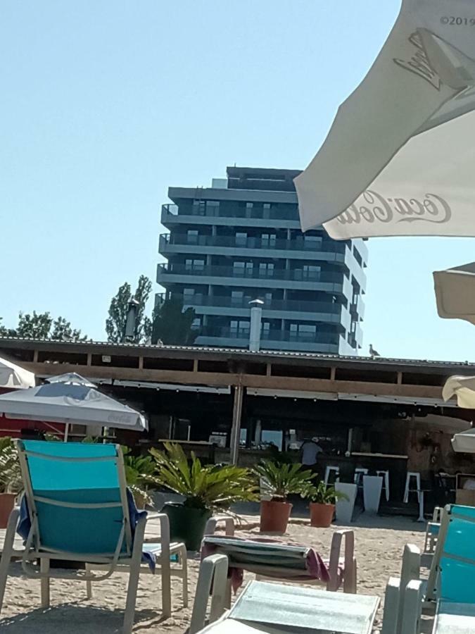 Appartement Apartament Cristina à Mamaia Extérieur photo